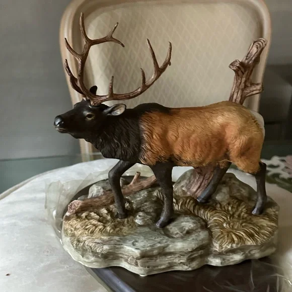 Home interiors and gifts Discontinued Gentle Giant Elk Masterpiece Porcelain - Picture 14 of 15